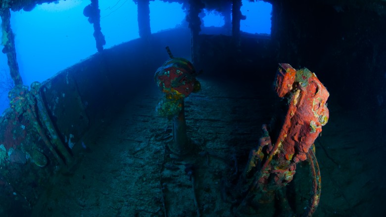 Strangest things people have found underwater 16