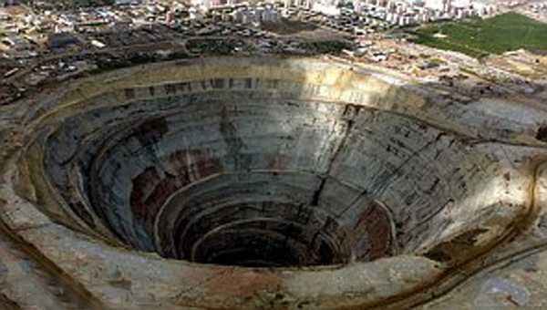 Russia: Vast diamond field containing 'trillions of carats' discovered 11