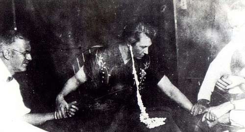 Scientists Inject Radiation into Psychic Medium’s Brains, Get Creeped Out 68
