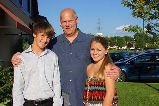 9/11 Conspiracy Author Phillip Marshall & His 2 Kids Found Dead in CA 8