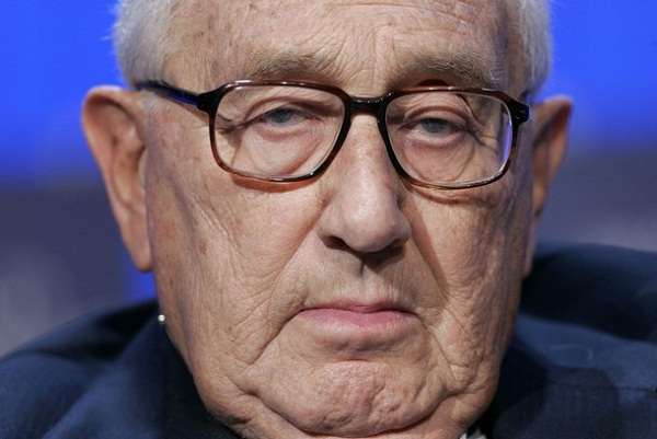Henry Kissinger : Those Who Reject the New World Order are Terrorists 1