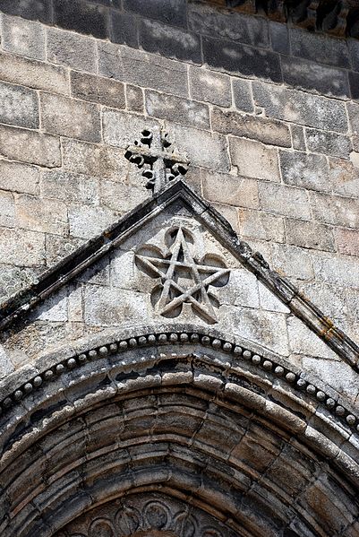 Illuminati-Symbols-Pentagram-Gothic-Church