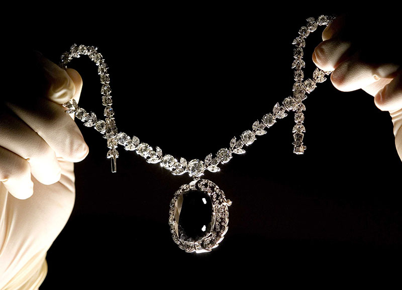Curse of The Black Orlov Diamond - Delhi Purple Sapphire Curse 11