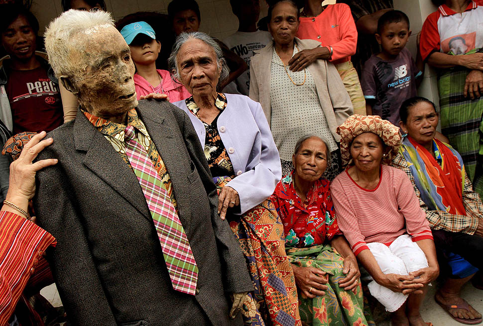 Are the 'Zombies of Toraja' the Actual Walking Dead? 9