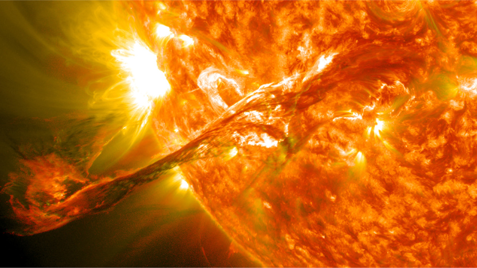 2013's solar maximum could be weakest since the dawn of the space age 20