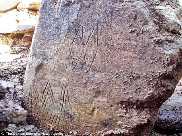 Archaeologists discover ’finest ever’ piece of Neolithic art that was part of vast temple complex built in 3,500BC 11