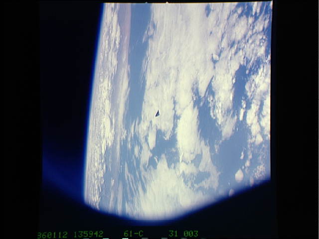 Real Picture: NASA Astronaut Snaps Photo of A Triangular UFO From Space 17