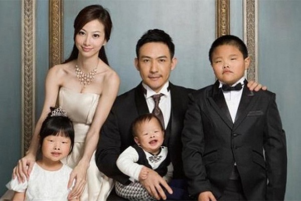 Man Successfully Sues Wife Over Ugly Children and Judge Orders Wife to Pay $120,000 4