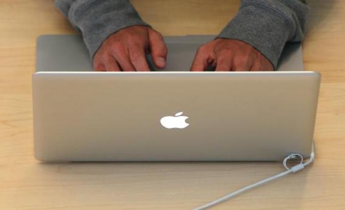 FBI able to secretly turn on ‘laptop cameras’ 1