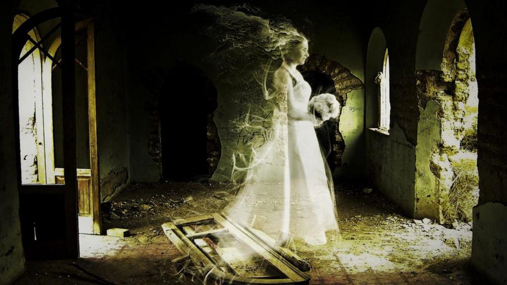 10 Strange Tales About Paranormal Research 5