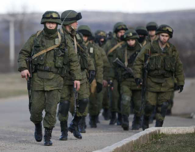 100,000 Russian forces have massed on Ukraine's border 18