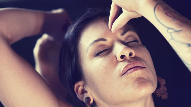 Pineal Gland Activation! Man Opens 3rd Eye With A Magnet 3