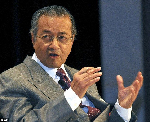 'Planes don't just disappear': Former Malaysian Prime Minister accuses CIA of covering up what really happened to flight MH370 1