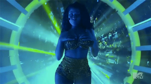 nicki-vmas-gif2