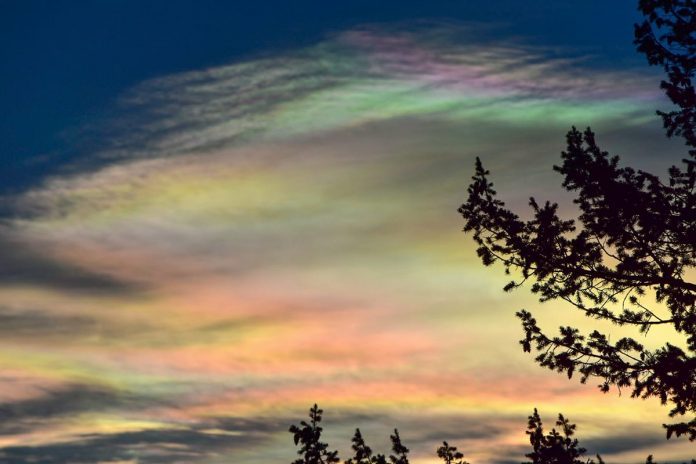 The rainbow cloud was huge over Colorado. via Twitter