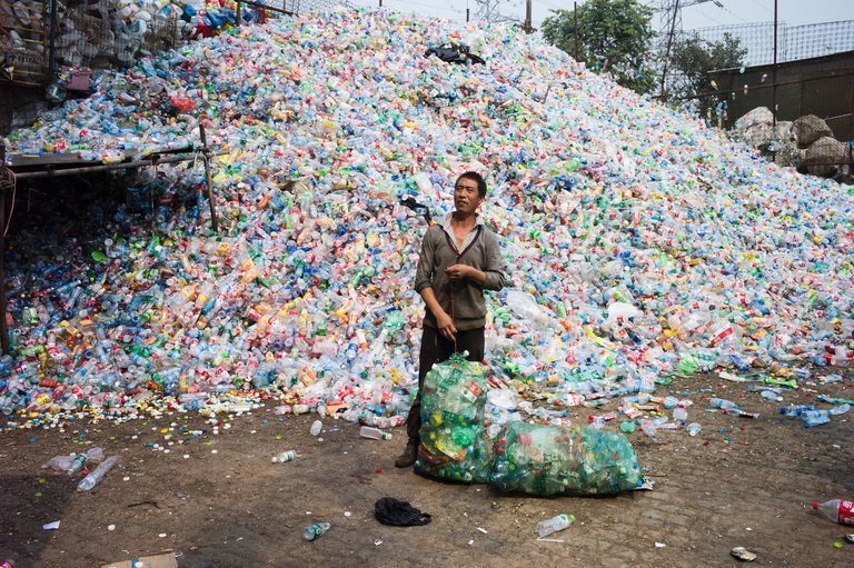 This Is What Actually Happens To Our “Recycling” (Video) 1