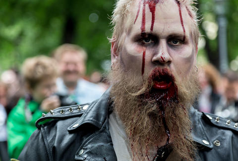 People receive alarming 'zombie warning' text during power black-out - 9