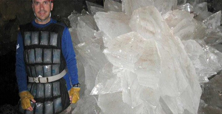 Nasa revives ‘weird life forms’ trapped in giant underworld crystals 27