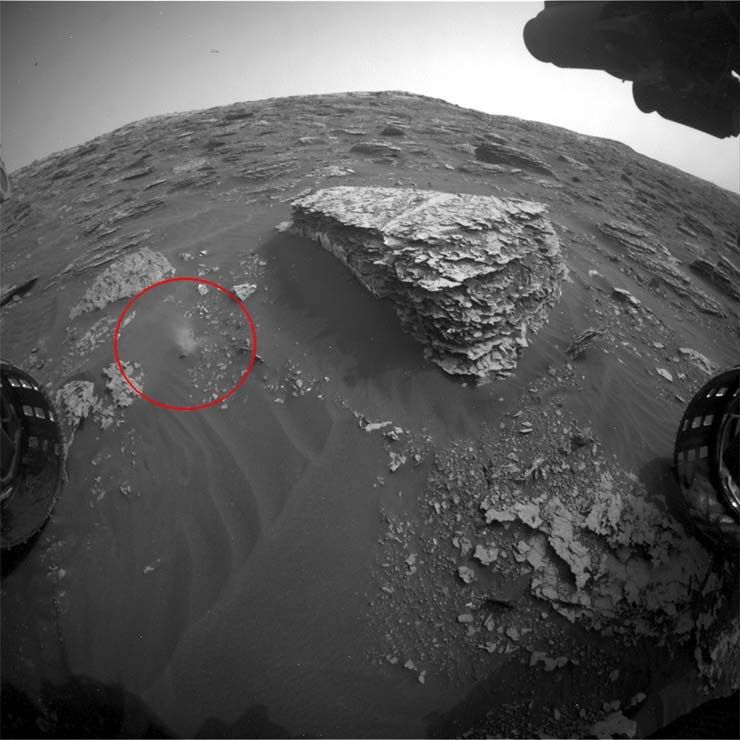 alien movement on mars