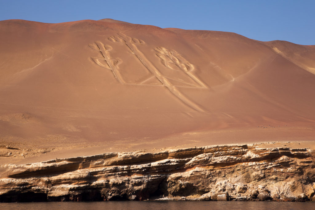 Newly Discovered Geoglyphs Have Been Hiding in The Peruvian Desert For Thousands of Years 7