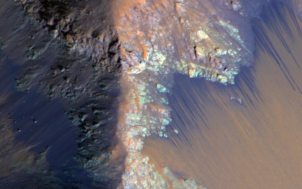 Underground Lake Discovered On The Red Planet Could Sustain Life 1