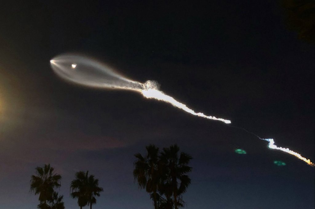 US Air Force: Don't Worry About Those Weird Lights and Booms Sunday, It's Just a Spaceship 1