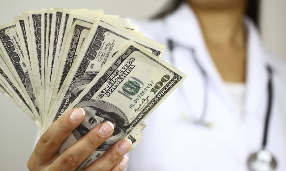 A Website Exposing How Much Big Pharma Pays Your Doctor 1