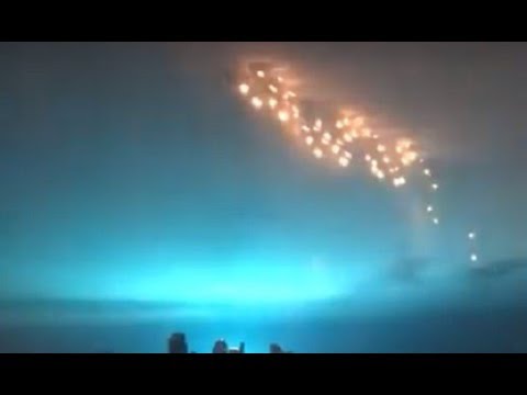 Mystery of the Blue Light in New York continues !! Another video with strange lights becomes viral 7