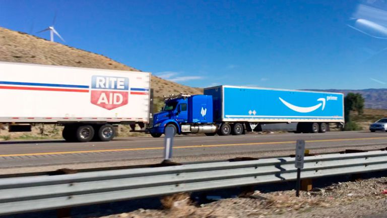 Amazon Was Spotted Using a Self-Driving Truck to Haul Cargo 24