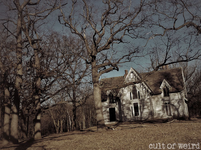 Abandoned house in Fond du Lac, Wisconsin