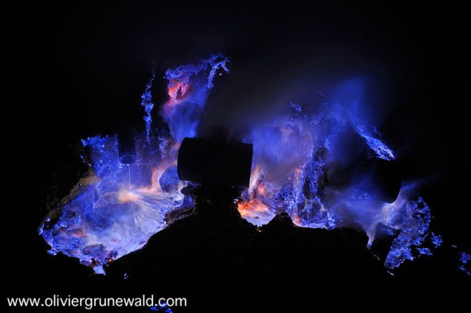 Spectacular blue lava flows at this Indonesian volcano 15