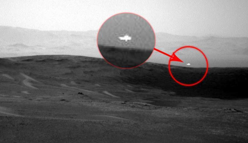 Image of NASA shows a mysterious white light on Mars and nobody knows what its origin 1