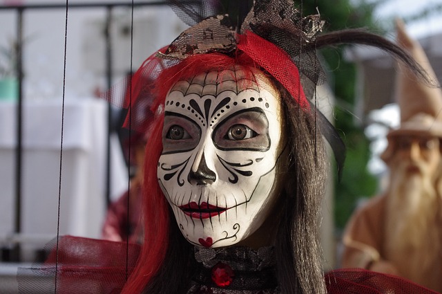 Creepy Dolls Mysteriously Appearing in Missouri are Unexplained and Spreading 7