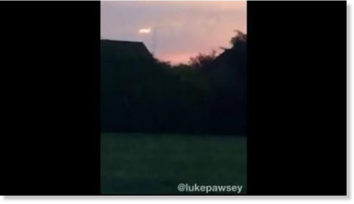 What, AGAIN?! 'Looping' fireball seen in the sky over Northampton, UK 18