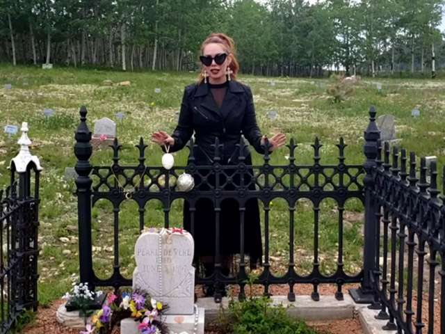 The grave of Pearl de Vere in Cripple Creek, Colorado