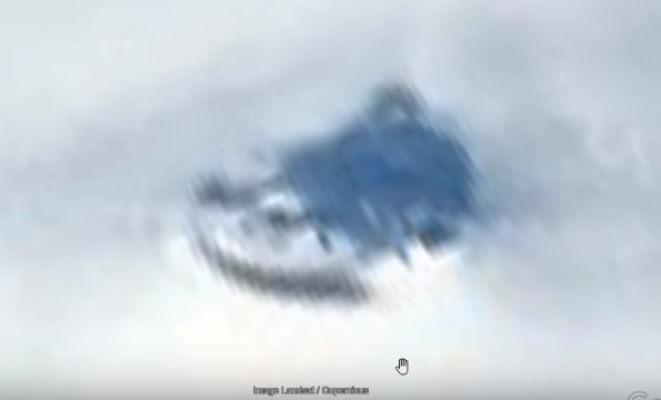 Photographs of Antarctica show an object similar to a "Flying Saucer" 13