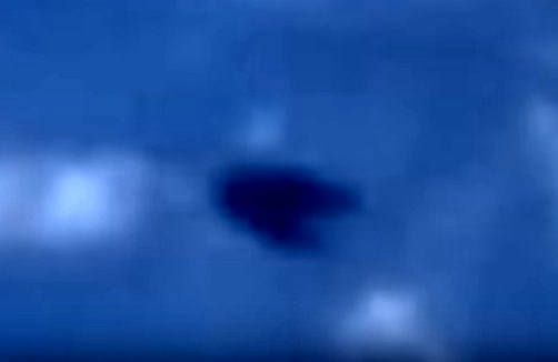 Astronaut on board the International Space Station records 3 triangular UFOs 9