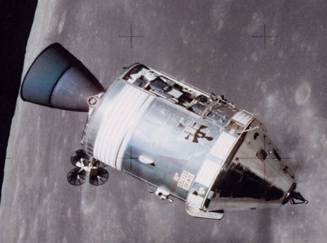 Apollo 17 photographed an Alien Spaceship in space. NASA images confirm this! 8