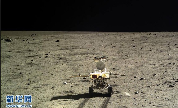 Alien structures were photographed by the Chinese Chang'e 3 Lander on Moon 12