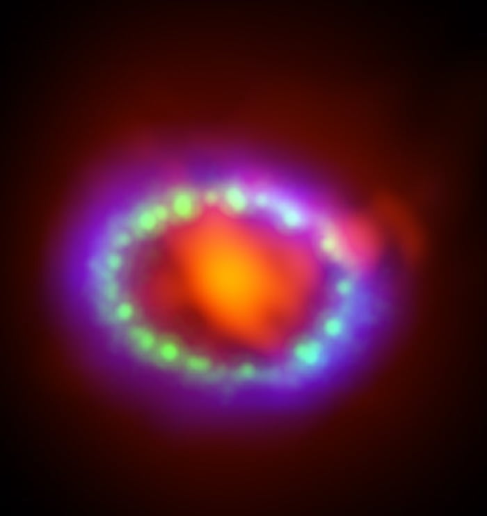 “Immortal” star iPTF14hls exploded several times, but continues to shine 14