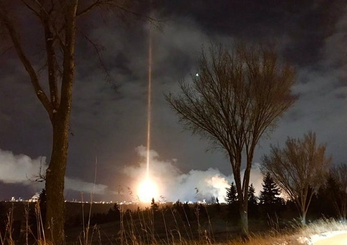 Mysterious Ray of Light causes panic in Edmonton, Canada 11