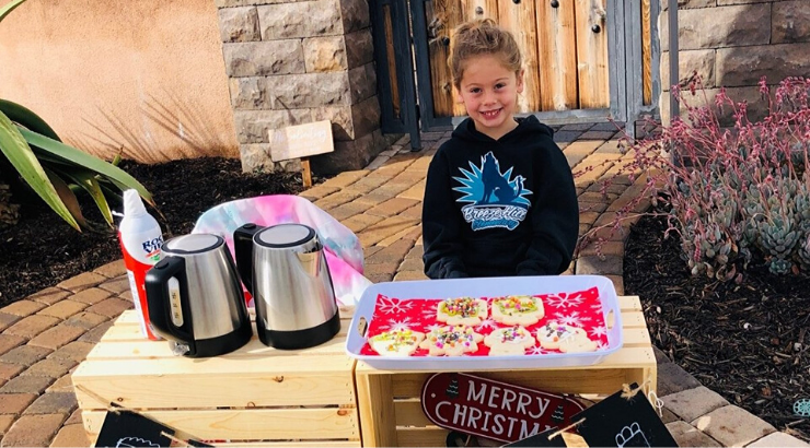 This 5-Year-Old Girl Sold Cookies To Pay The Lunch Debt Of 123 Schoolmates 1