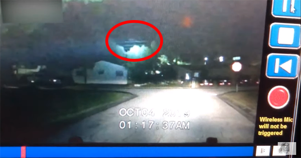 Law Enforcement Officer Records a Black Triangular-shaped UFO in Clearwater, Florida 18
