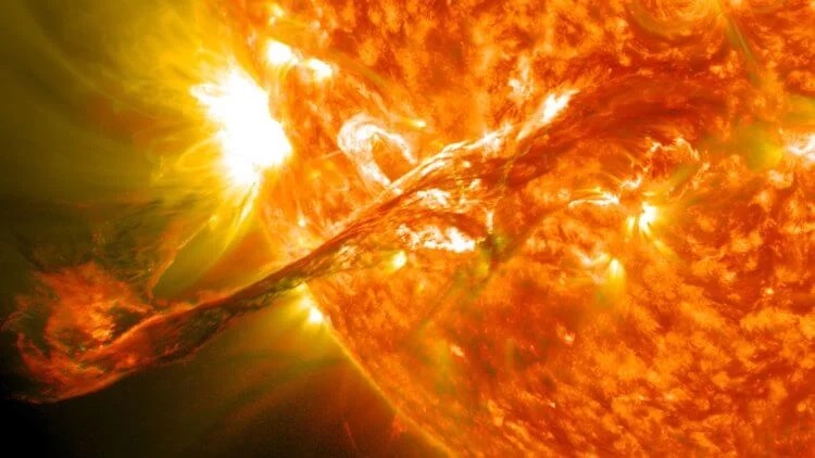 Scientists recorded for first time a magnetic explosion in the sun 6