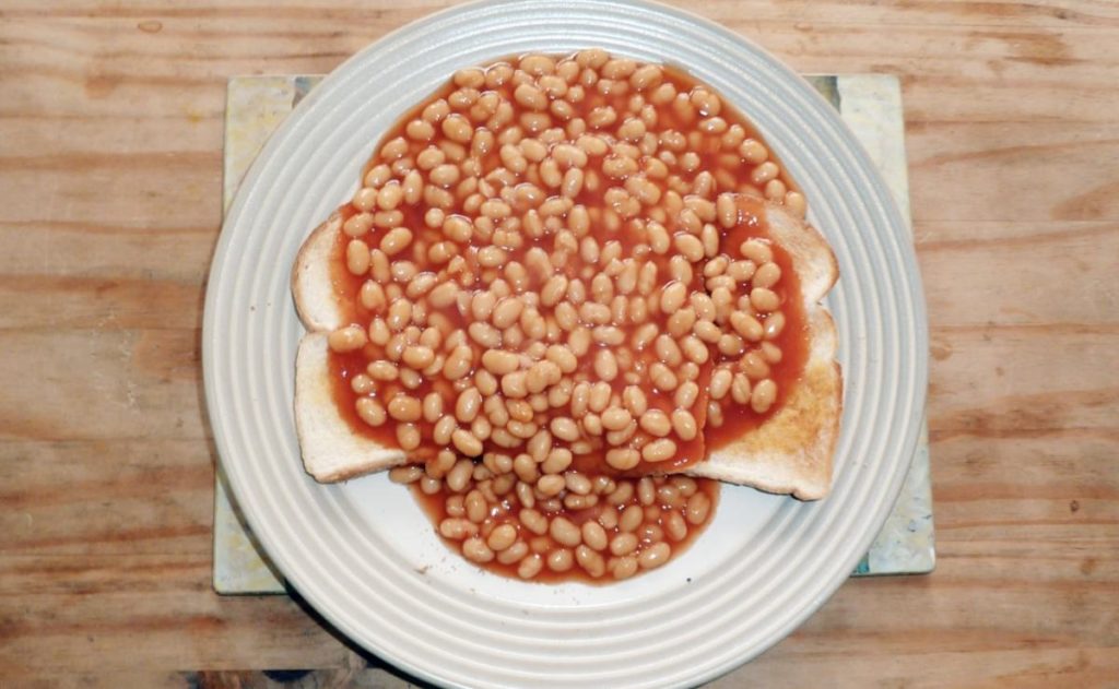 Worst Christmas dinners of year – with some eating garlic bread and baked beans 24