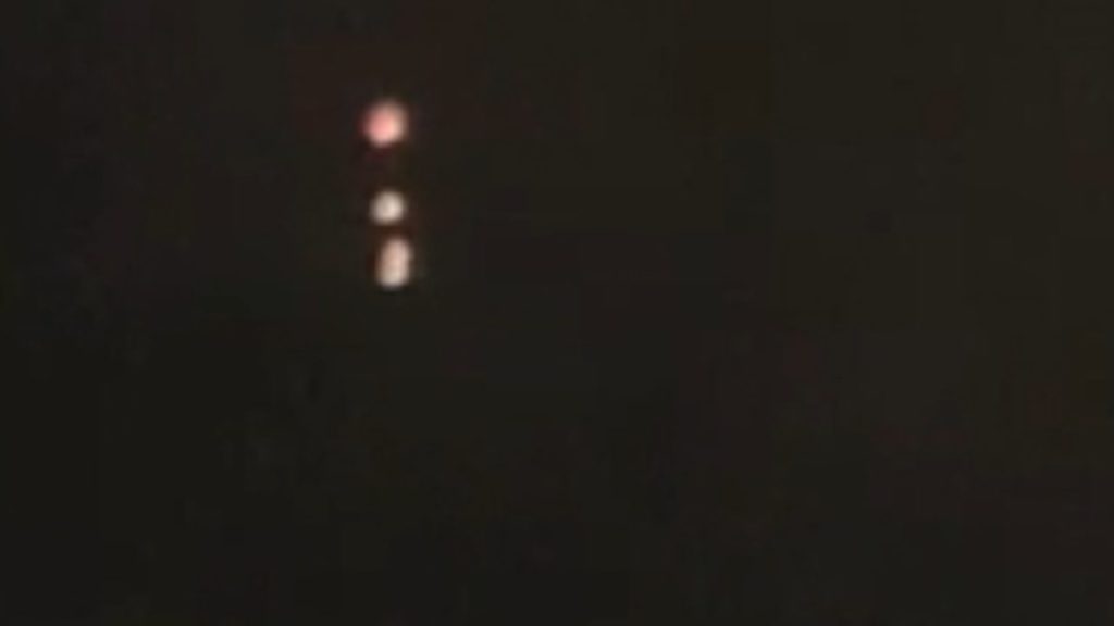 Mysterious lights hovering over Mesa, Arizona puzzle residents 16