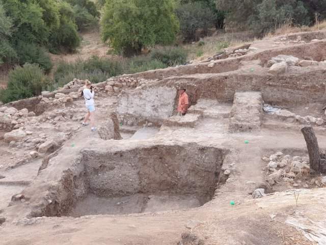 The biblical hometown of Goliath discovered in Israel, and the ruins are gigantic 15