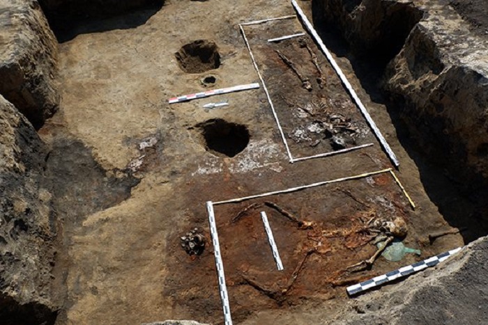 Archaeologists have discovered ancient Amazon graves in Russia 16