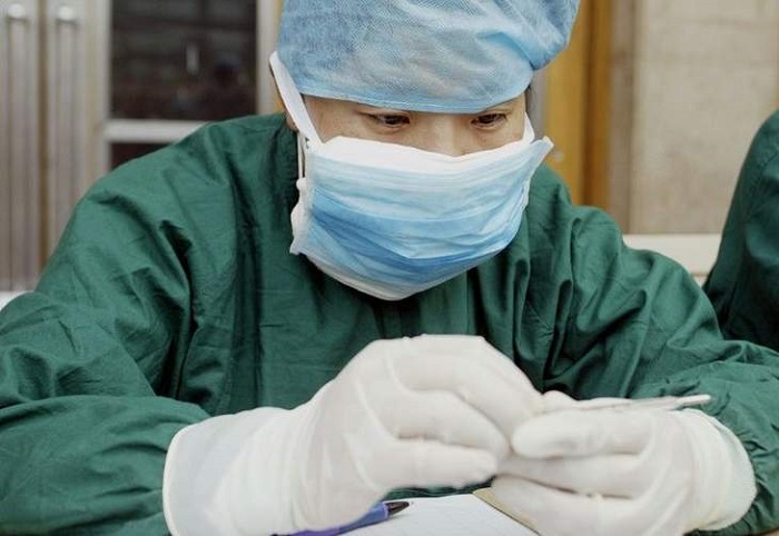 China is hiding information about the unknown virus and more patients are becoming sick 12