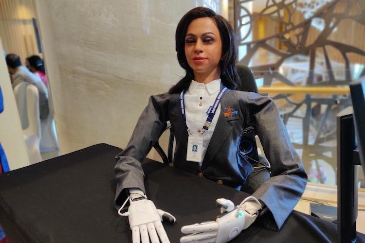 India will send a humanoid female robot into space 28